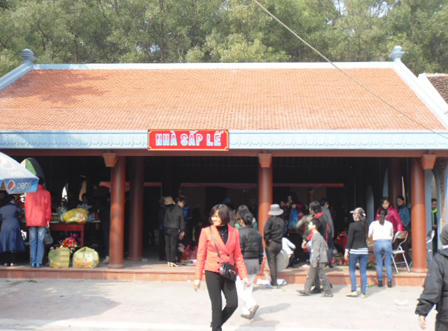 Đền Bà Chúa Kho “vắng lạ lùng” dịp cuối năm